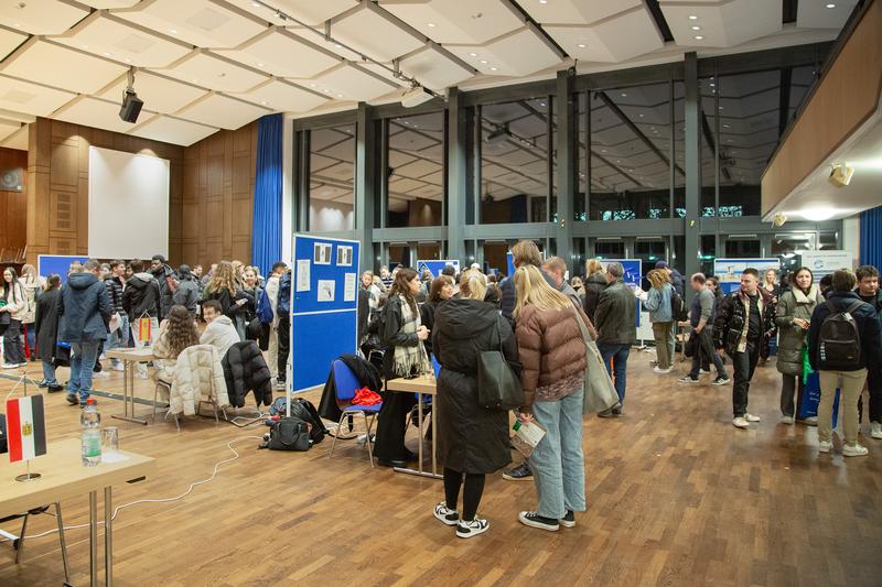 Der Study Abroad Day ist der ideale Treffpunkt für alle Informationen rund um den Auslandsaufenthalt während des Studiums. 