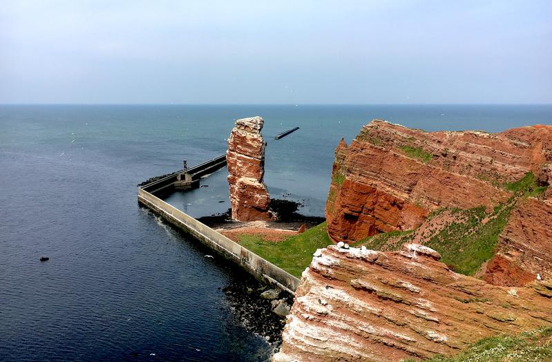 Für die vorliegende Studie sammelten die Forschenden des Bremer Max-Planck-Instituts auch Wasserproben vor der Nordseeinsel Helgoland. 