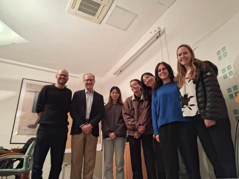 Team-Foto (v.l.n.r.): M. v. Kleist, Craig W. Hendrix, Hee-Yeong Kim, Helena Waldorf, Lanxin Zhang, Sara Iannuzzi, Jessica E. Haberer (nicht auf dem Foto, aber Teammitglieder: Ayyappa Chaturvedula und Elizabeth Irungu) | © privat