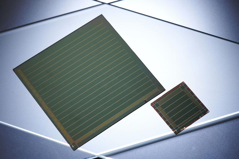 Mit Unterstützung von KI-Methoden wollen Forschende die Herstellungsprozesse für hocheffiziente Perowskit-Solarzellen verbessern (Foto: Amadeus Bramsiepe, KIT)