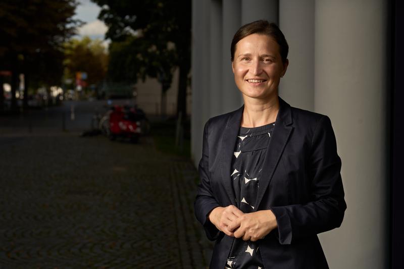 Ina Danquah ist Inhaberin der neuen Hertz-Professur “Innovation for Planetary Health” an der Universität Bonn. 