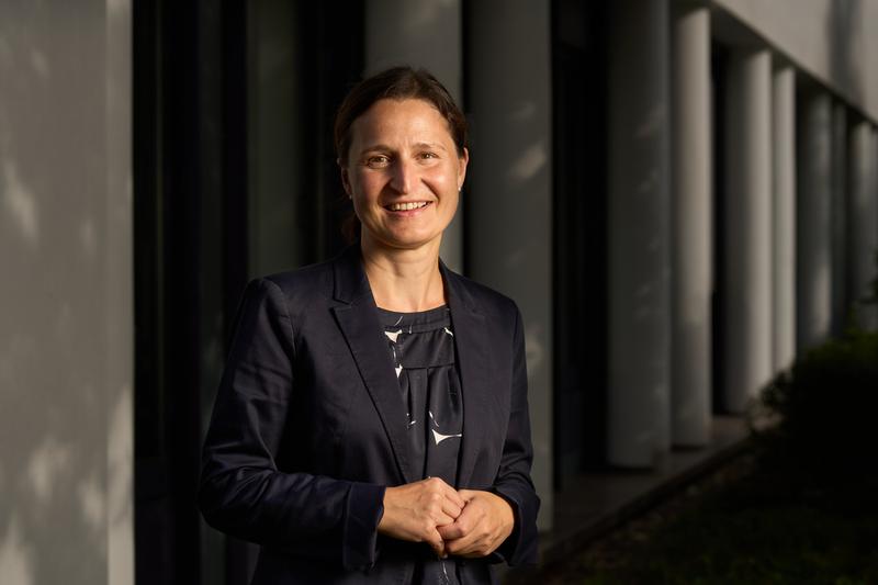 Ina Danquah ist Inhaberin der neuen Hertz-Professur “Innovation for Planetary Health” an der Universität Bonn. 