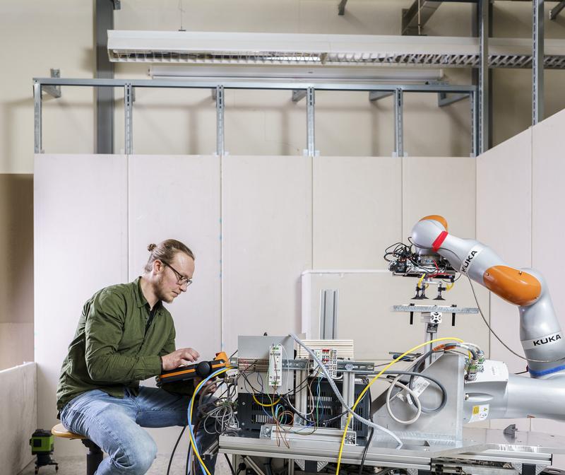 Masterfernstudium Elektrotechnik (M.Sc.) und Zuverlässigkeitsingenieurwesen (M.Eng.) an der h_da 