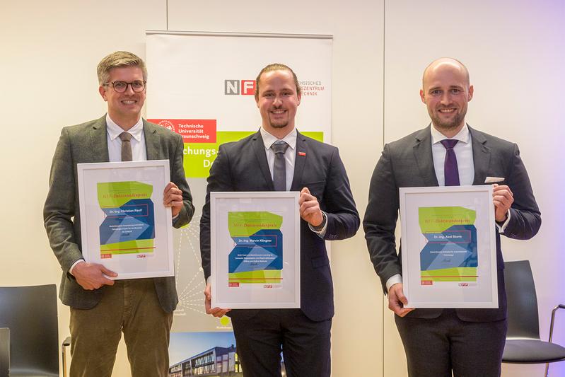 Die Preisträger des NFF-Doktorandenpreises 2023: Dr. Christian Raulf, Dr. Marvin Klingner und Dr. Axel Sturm.