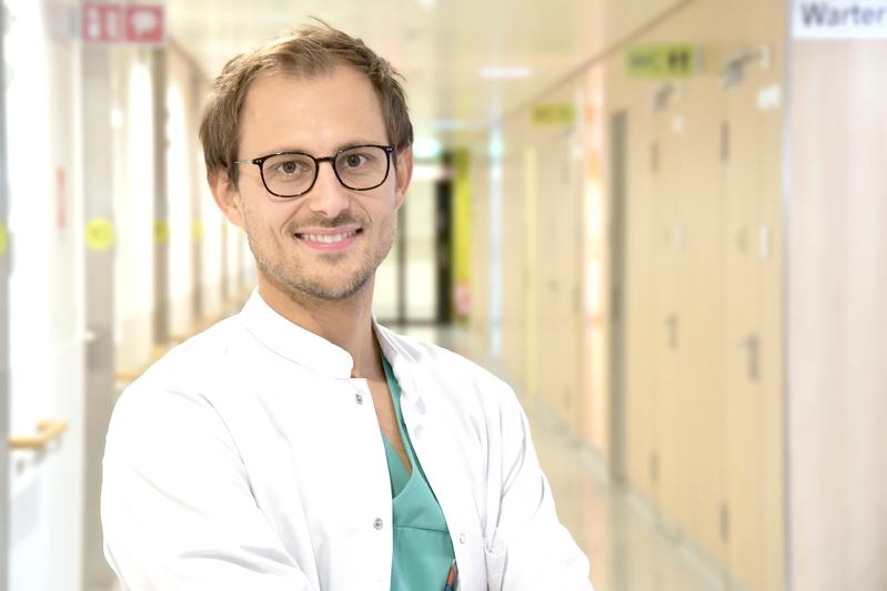 Der Nephrologe Philipp Gauckler leitete die Pilotstudie.