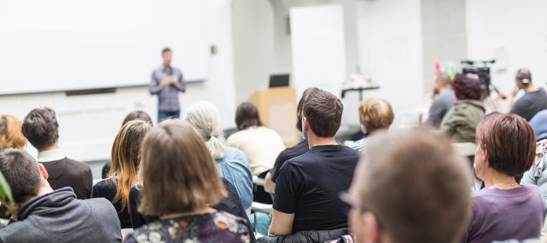 Themenbild internationale Wissenschaftlerinnen und Wissenschaftler an deutschen Hochschulen 