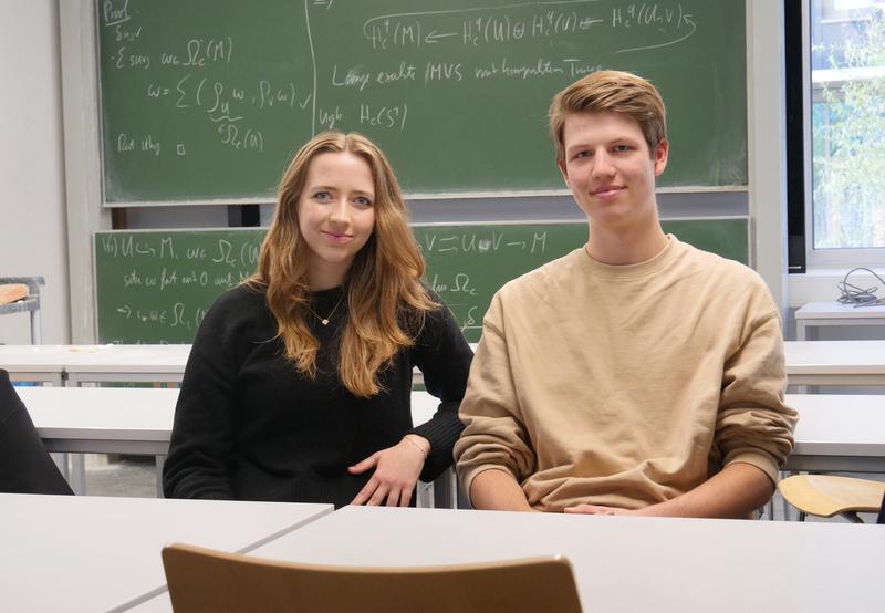 Anna und Jakob studieren in Würzburg „Mathematical Data Science“.