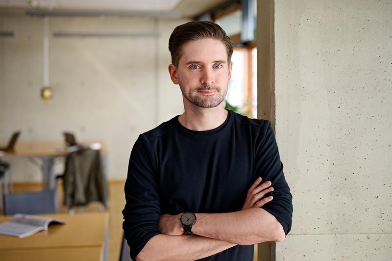 Dr. Steffen Lemke, ZBW: Das Buch ‚The Science-Media Interface‛ trägt dazu bei, die Auswirkungen auf Wissenschaftsjournalismus, Forschungsarbeit und deren Bewertung zu verstehen.