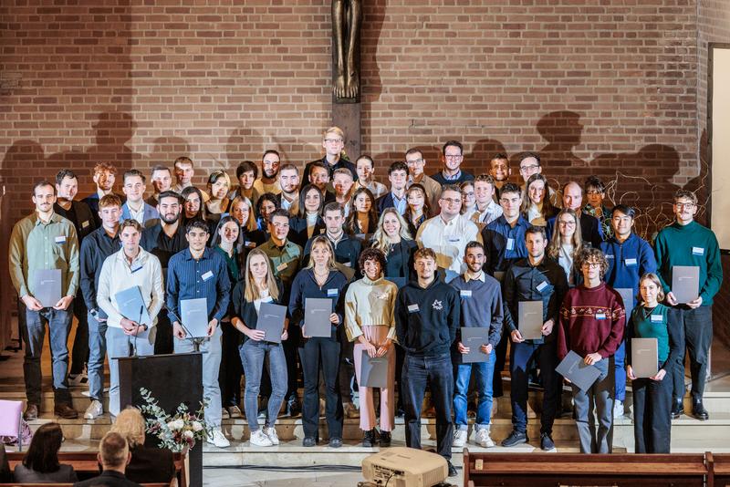 Mehr als 60 Studierende und Absolvent*innen wurden beim Tag der Preise und Stipendien der Hochschule Mannheim ausgezeichnet. 