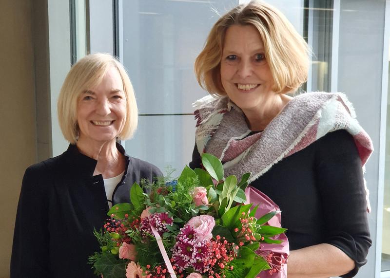 v. l. Prof. Dr. Susanne Weissman, Präsidentin der Hochschule Mainz, und Prof. Dr. Anett Mehler-Bicher, Vizepräsidentin für Forschung und Transfer.