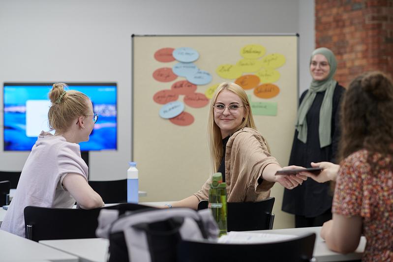 Ab Sommersemester 2024 neu am Gesundheitscampus Göttingen: der Masterstudiengang „Gesundheit und Innovation in der Sozialen Arbeit“. Fokus auf gesellschaftlichem Umbruch durch Globalisierung, Klimawandel und technologischen Fortschritt. 