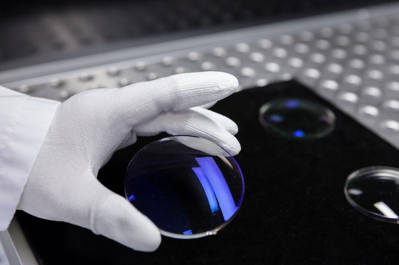 Mit digitaler Prozessoptimierung zum perfekten Brillenglas