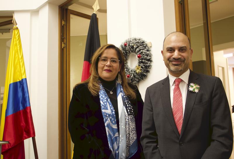 DAAD-Präsident Joybrato Mukherjee und Yadir Salazar-Mejia, Botschafterin Kolumbiens in Deutschland.
