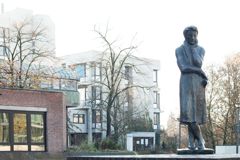 Am 13. Dezember 1797 wurde der Namenspatron der Heinrich-Heine-Universität in Düsseldorf geboren. Anlässlich seines heutigen Geburtstags haben die Mitglieder der HHU ihr „Liebstes Heine-Zitat 2023“ ausgewählt. 