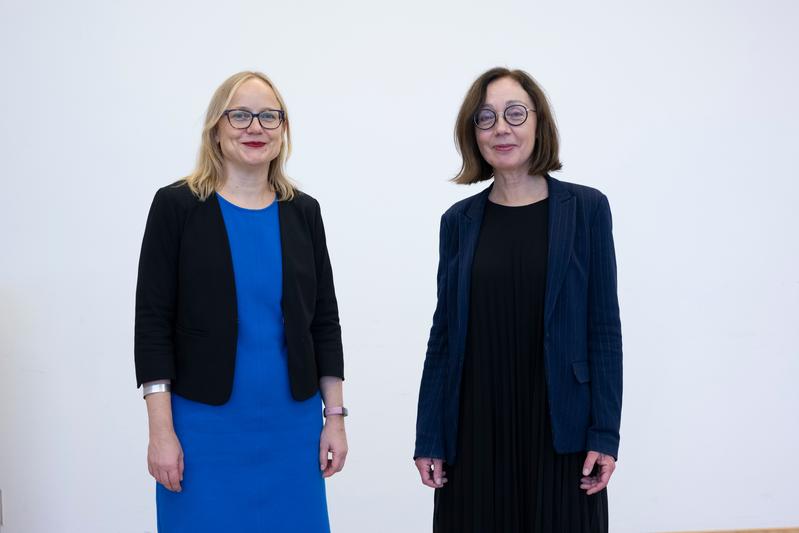 Prof. Dr. Melanie Arndt und Sylvia Paletschek.