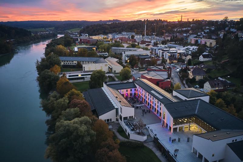 Drohnenaufnahme vom Campus der Universität Passau