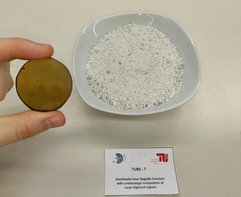 Glass sample from the lunar regolith simulant TUBS-T.
