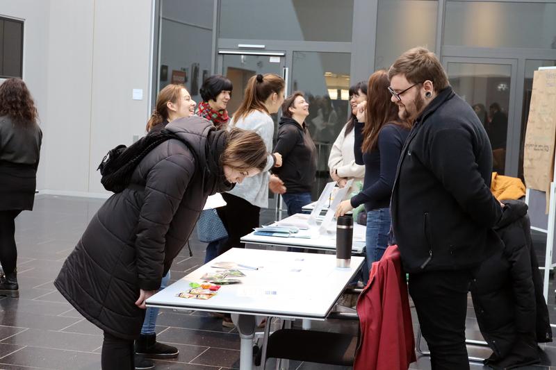 Projektvorstellung im Atrium der HS Gesundheit 