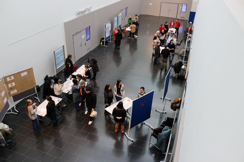 Projektvorstellung im Atrium der HS Gesundheit.