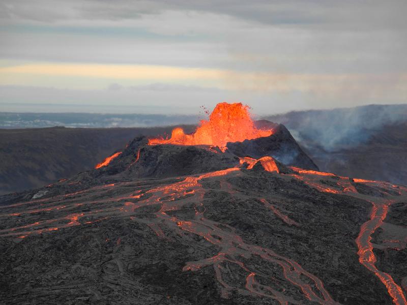 Geldingadalir-Ausbruch 2021 am Fagradalsfjall-Vulkan, Island.