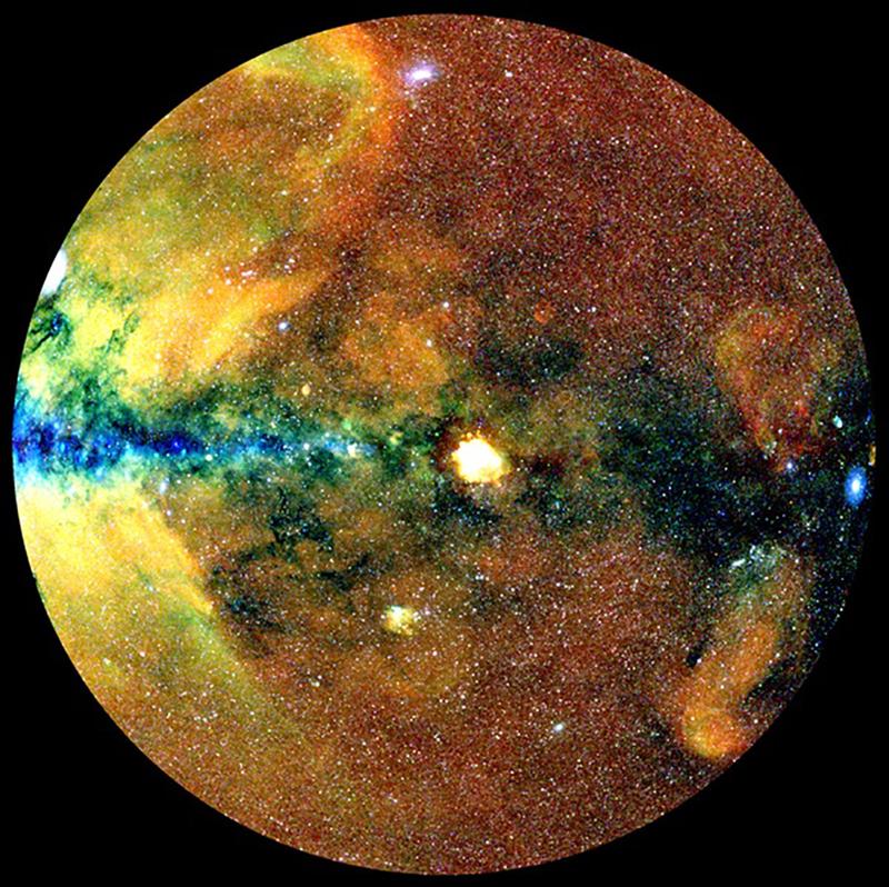 The eROSITA X-ray sky, with half of it projected onto a circle. The centre of the Milky Way is on the left and our Galactic plane runs horizontally.