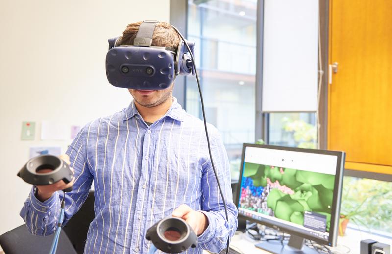 Creating the digital twin of a cell is the goal of the SCALE cluster initiative at Goethe University Frankfurt. SCALE is now entering the second round of the Excellence Strategy competition. 