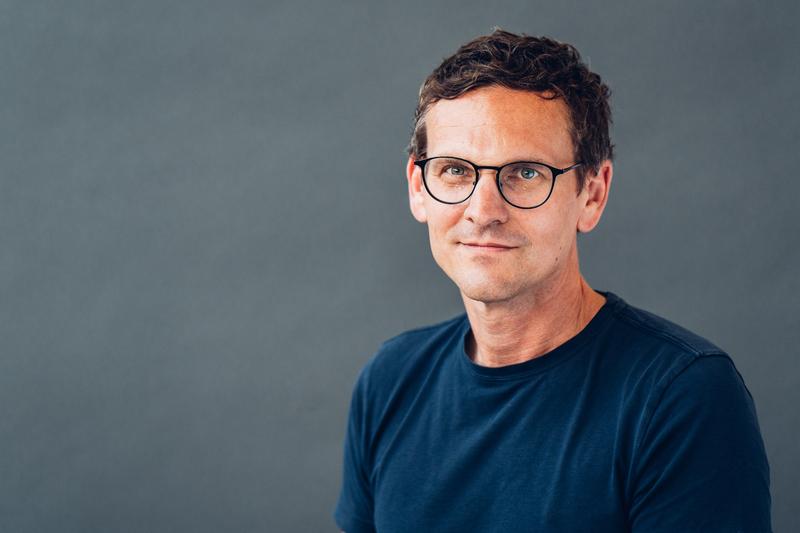 Porträt Prof. Simon Alberti