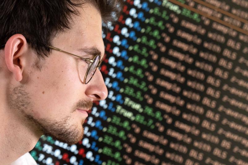 Dr Kevin Jablonka, Junior Research Group Leader at the Institute of Organic Chemistry and Macromolecular Chemistry of the Friedrich Schiller University Jena. 