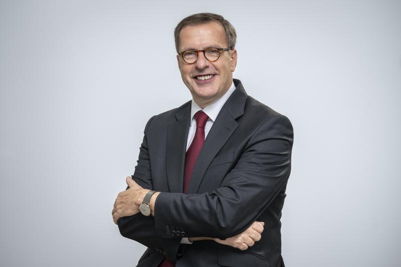 Prof. Dr. Jens Hermsdorf wird neuer Präsident der Hochschule für Wirtschaft und Recht Berlin. Der Der Akademische Senat der HWR Berlin hat ihn am Dienstag gewählt. Seine Amtszeit beginnt am 1. April 2024 und dauert sechs Jahre.