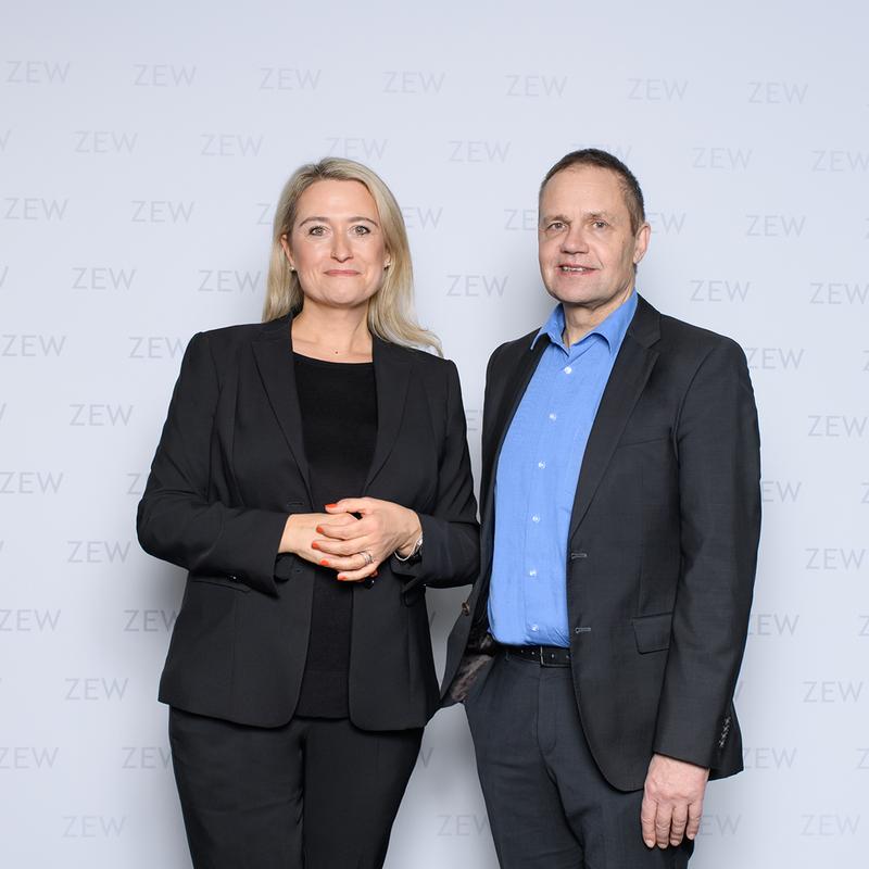 Claudia von Schuttenbach neue Geschäftsführerin am ZEW Mannheim; Geschäftsführer Thomas Kohl geht in den Ruhestand