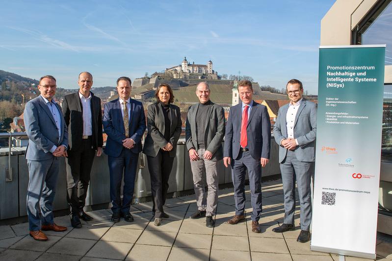 Prof. Dr. Martin Synold (HS Coburg) Prof. Dr. Robert Grebner (THWS), Prof. Dr. Christian Weindl (HS Coburg), Prof. Dr. Christiane Thielemann (TH AB), Prof. Dr. Jürgen Hartmann (THWS), Prof. Dr. Klaus Zindler (TH AB), Prof. Dr. Jean Meyer (THWS).