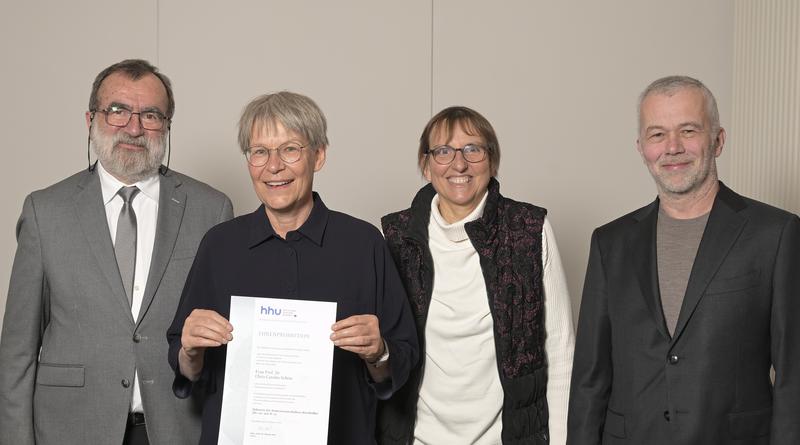 Am 23. Februar 2024 verlieh die Mathematisch-Naturwissenschaftliche Fakultät der HHU die Ehrendoktorwürde der Fakultät an Prof. Dr. Dr. h.c. Chris-Carolin Schön (2. v.l.). Ausführliche BU siehe Text.