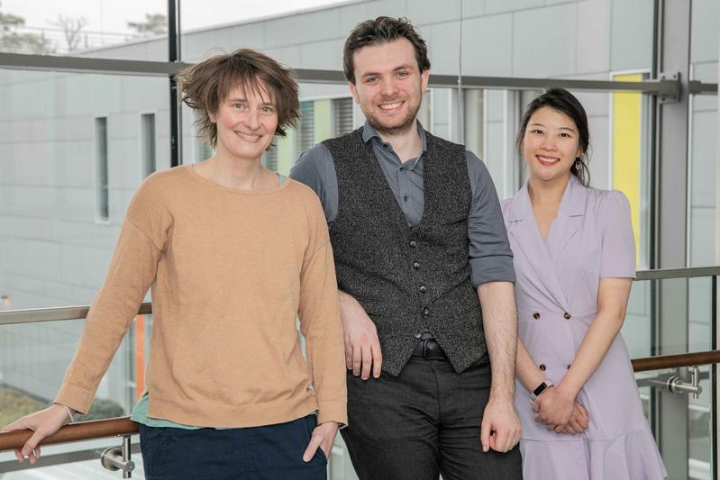 Long-term memory and lack of mental images: (from left) Research Group Leader Dr. Cornelia McCormick, Merlin Monzel und Pitshaporn Leelaarporn find connection between autobiographical memory and aphantasia.