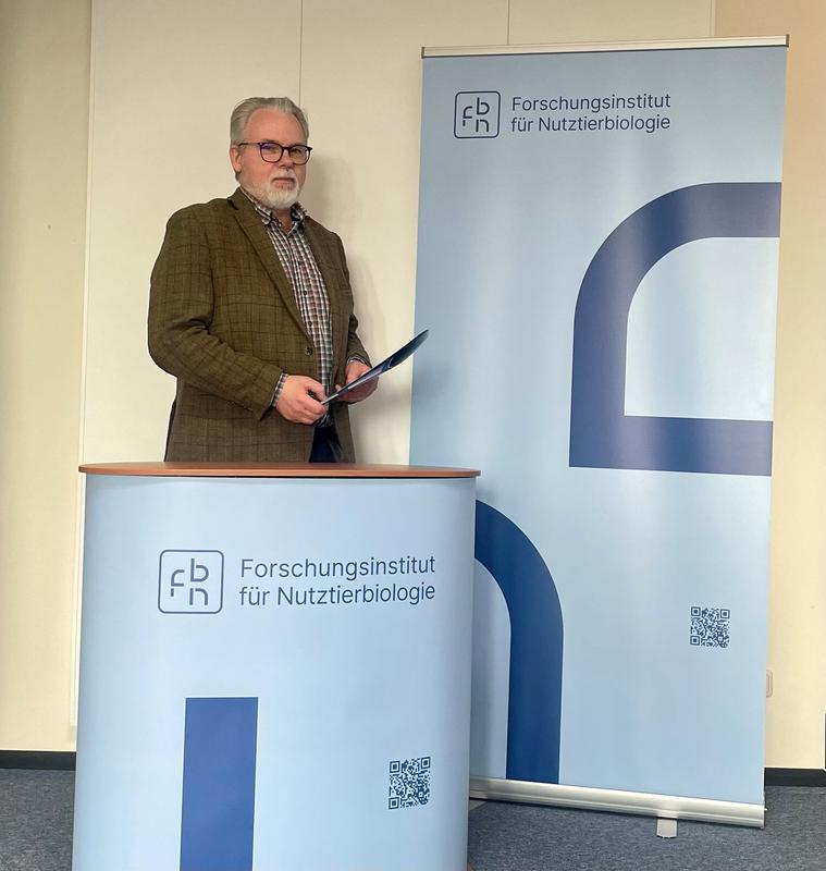 Anlässlich des Nutztier-Forums präsentierte Vorstand Prof. Klaus Wimmers den neuen Auftritt des FBN.