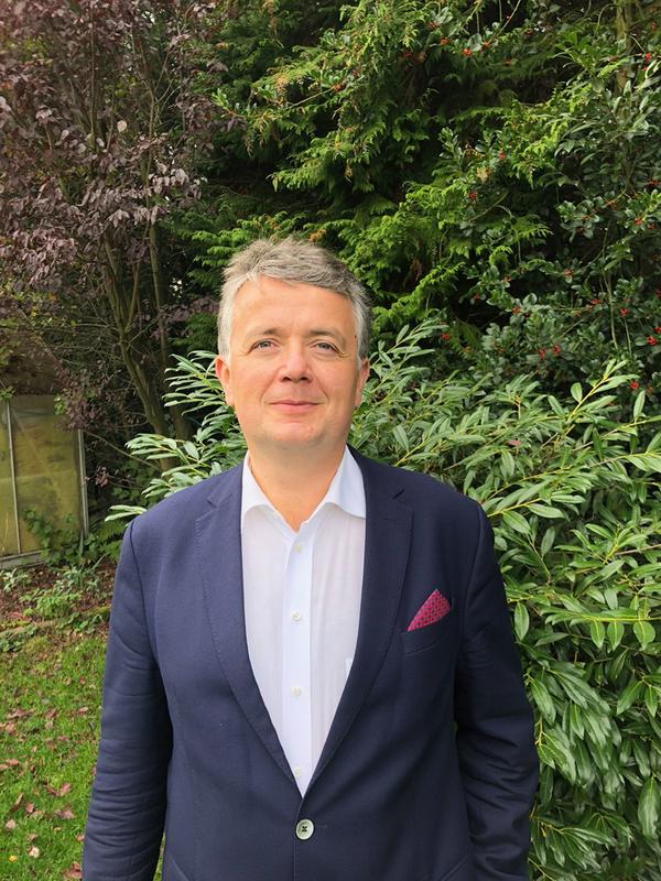 Prof. Dr. Michael Schittkowski, Bereichsleiter Strabologie, Neuroophthalmologie und okuloplastische Chirurgie in der Klinik für Augenheilkunde, Universitätsmedizin Göttingen, UMG. 