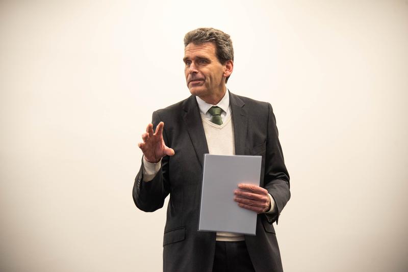 Prof. Dr. Frank Dellmann, Präsident der FH Münster, wurde zum Vorsitzenden von UAS7 gewählt. 