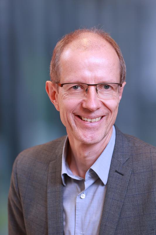 Prof. Dr. Klaus Richter von der Universität Regensburg wird neuer DPG-Präsident.