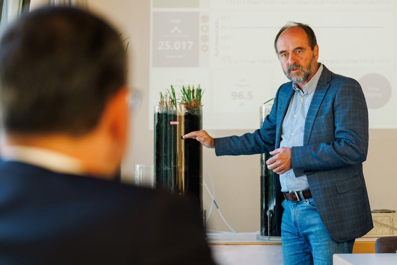 Prof. Dr. Matthias Drösler ist Leiter des Moorforschungszentrum Weihenstephan „Peatland Science Centre“ (PSC) an der HSWT