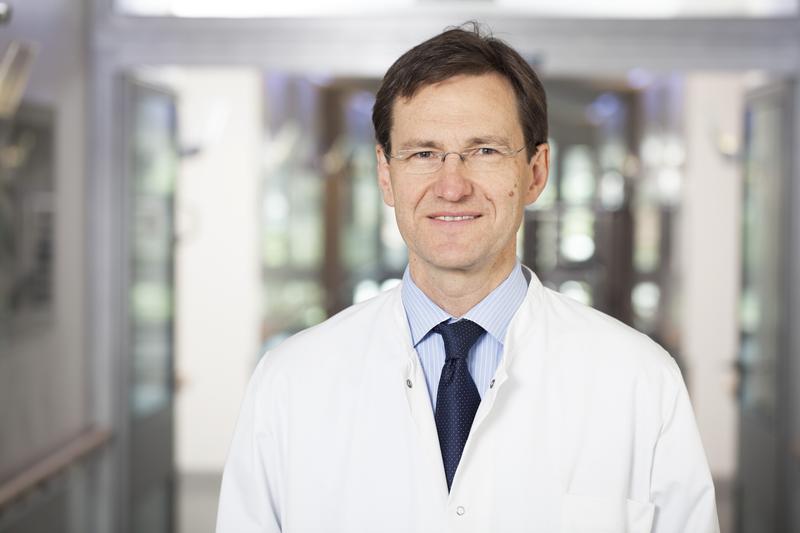 Prof. Dr. med. Bernd Sanner, Internist, Pneumologe, Kardiologe, Somnologe; Sektionssprecher und Experte der Hochdruckliga; Ärztlicher Direktor und Chefarzt der Medizinischen Klinik des Agaplesion Bethesda Krankenhauses Wuppertal