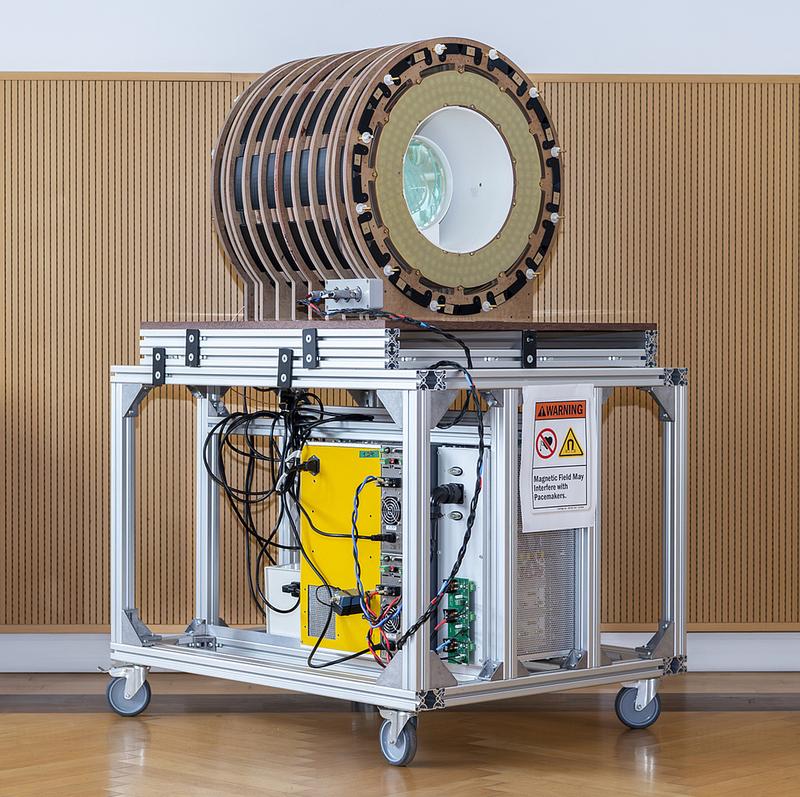 Der Prototyp des neuen kleinen und mobilen MRT-Geräts mit Open-Source-Software und -Hardware der PTB.