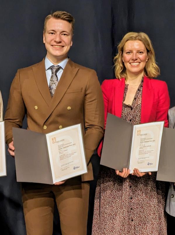 Marc Philipp Schauer und Laura-Sophie Landwehr erhielten den mit 12.000 Euro dotierten Schoeller-Junkmann-Preis der Deutschen Gesellschaft für Endokrinologie (DGE). 