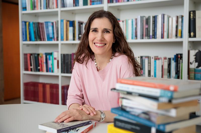 Literaturgattung mit großem Potenzial: Prof. Sibylle Baumbach erforscht, ob und wie Kurzprosa Aufmerksamkeit erzeugt, beeinflusst und fördert.