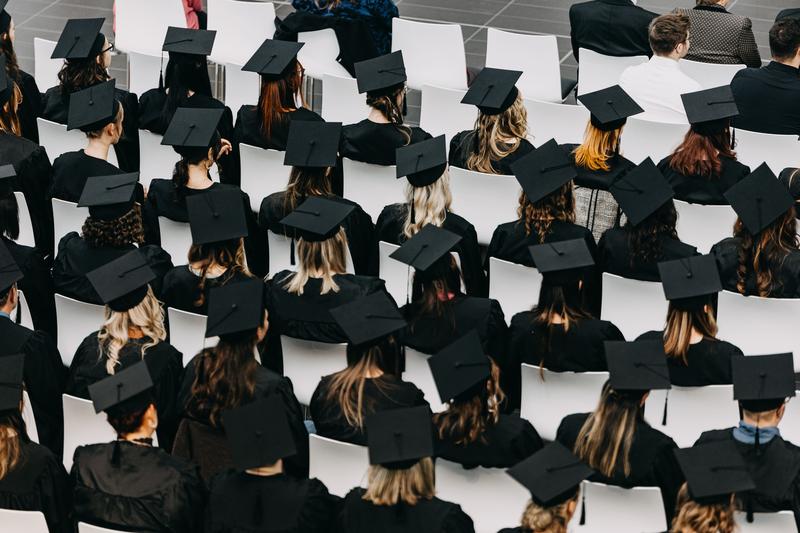 Die Fachhochschule Dresden (FHD) ist unter Studienanfänger*innen ohne Abitur die beliebteste Fachhochschule Sachsens. 