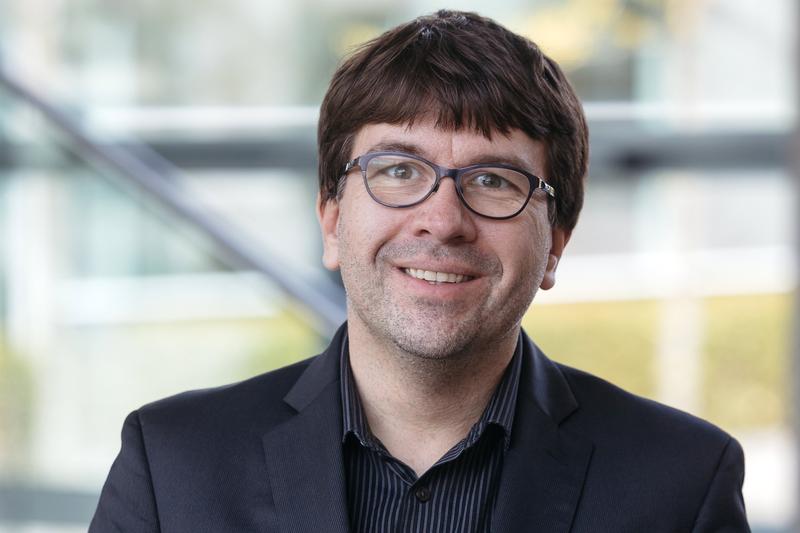 Prof. Patrick Mäder, Leiter des PollenNet-Projekts und Leiter des Fachgebiets Datenintensive Systeme und Visualisierung der TU Ilmenau