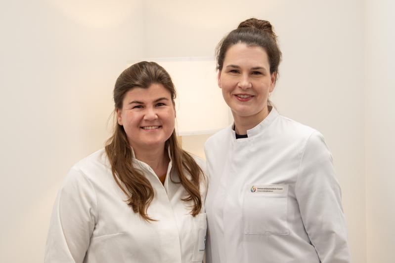 Dr. Anna Wrobeln (links) und PD Dr. Freya Dröge (rechts)