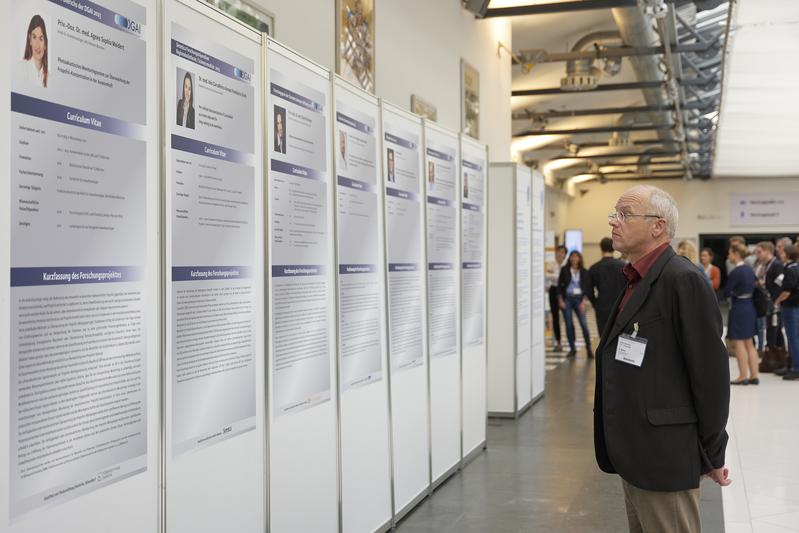 Noch bis zum 15. Mai können Wissenschaftlerinnen und Wissenschaftler im Fachgebiet Anästhesiologie ihre Arbeiten für diverse Preise einreichen. 