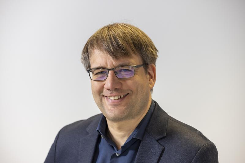 Robert Kourist vom Institut für Molekulare Biotechnologie der TU Graz. Bildquelle: Lunghammer - TU Graz