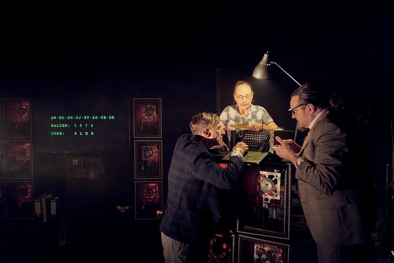 Mit einer elektro-mechanischen Maschine konnte Alan Turing deutsche Funksprüche im Zweiten Weltkrieg entschlüsseln.