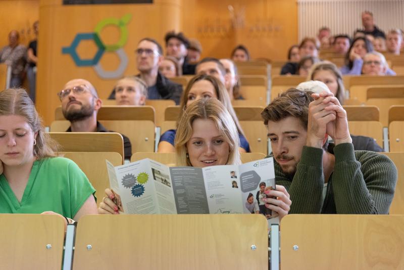 Der Studieninfotag hielt viele spannende Programmpunkte bereit, von Schnuppervorlesungen bis zu selbstgemachtem Eis aus der Lebensmittelsicherheit. 