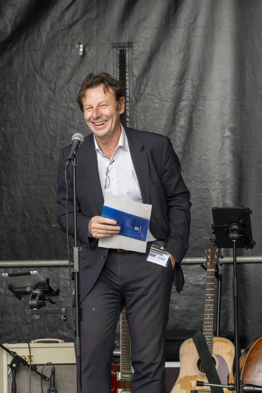 Prorektor Raoul Zöllner eröffnet den großen TechDay. 